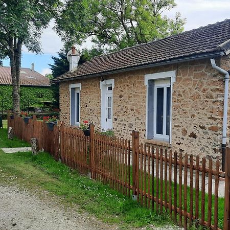 Gite Du Chateau De Chambonnieres Le Plessis-Feu-Aussoux Экстерьер фото